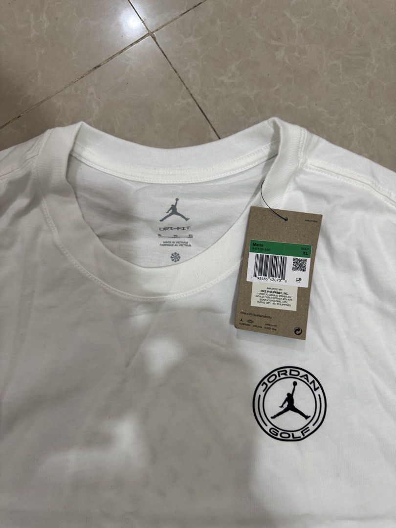 Jordan tshirt brandnew original (Category: Tshirts & Polo Shirts ) located in Manila. Submitted by aries.15 (Listing ID 1428917265, Image 3). Description: Brandnew/original -xl on tag 24.5x31 Srp 1995 1099 only 🤞🫶🙏.