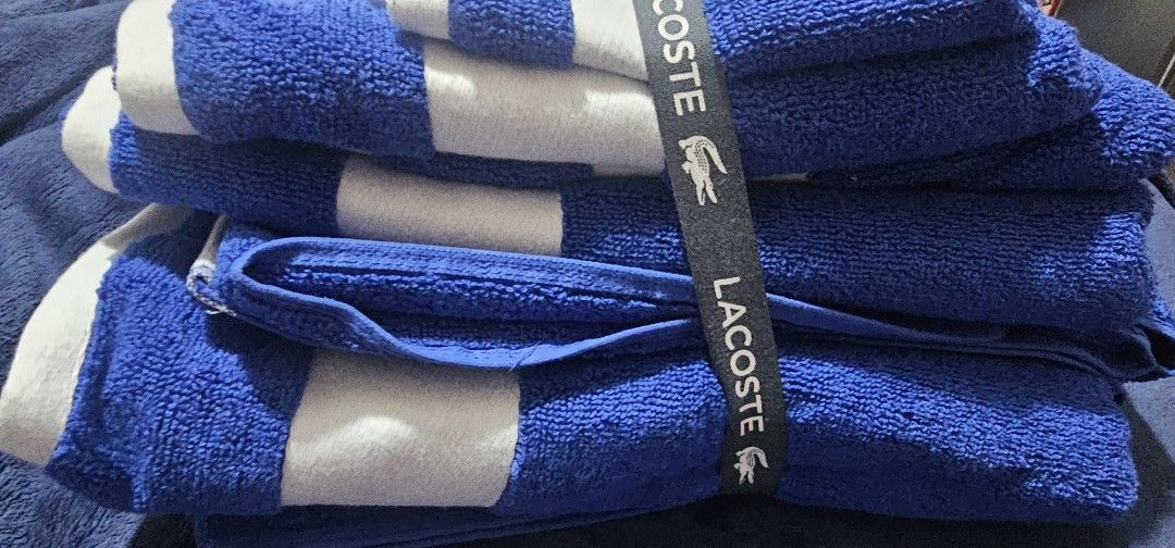Lacoste Sport Stripe Towel 6 Piece Set (Category: Bedding & Towels) located in Meycauayan. Submitted by Naissirk (Listing ID 1428851421, Image 2). Description: Lacoste Supima Towel Set (6pcs) ✔ Premium quality ✔ Super soft & absorbent ✔ Brand new Message now – limited stocks! Color: Blue.