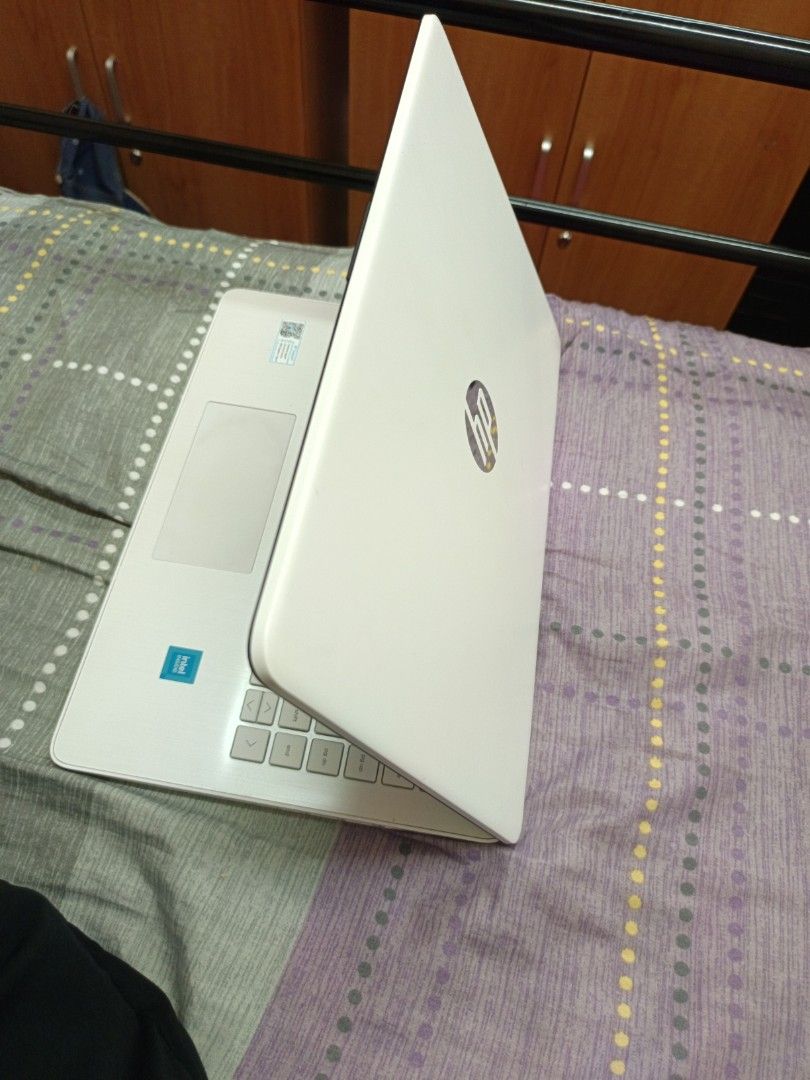 Laptop HP 14s412349483954350081