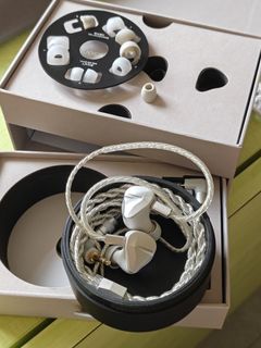 （分類：）位於 。 由 kenyips 提交（商品編號 1428860043，圖片 1）。簡介： 。