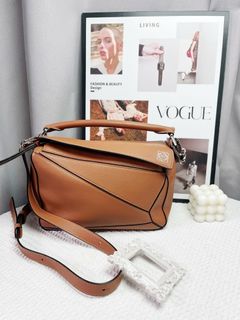 (Category: ) located in . Submitted by jscollectionbags (Listing ID 1428803989, Image 1). Description: .
