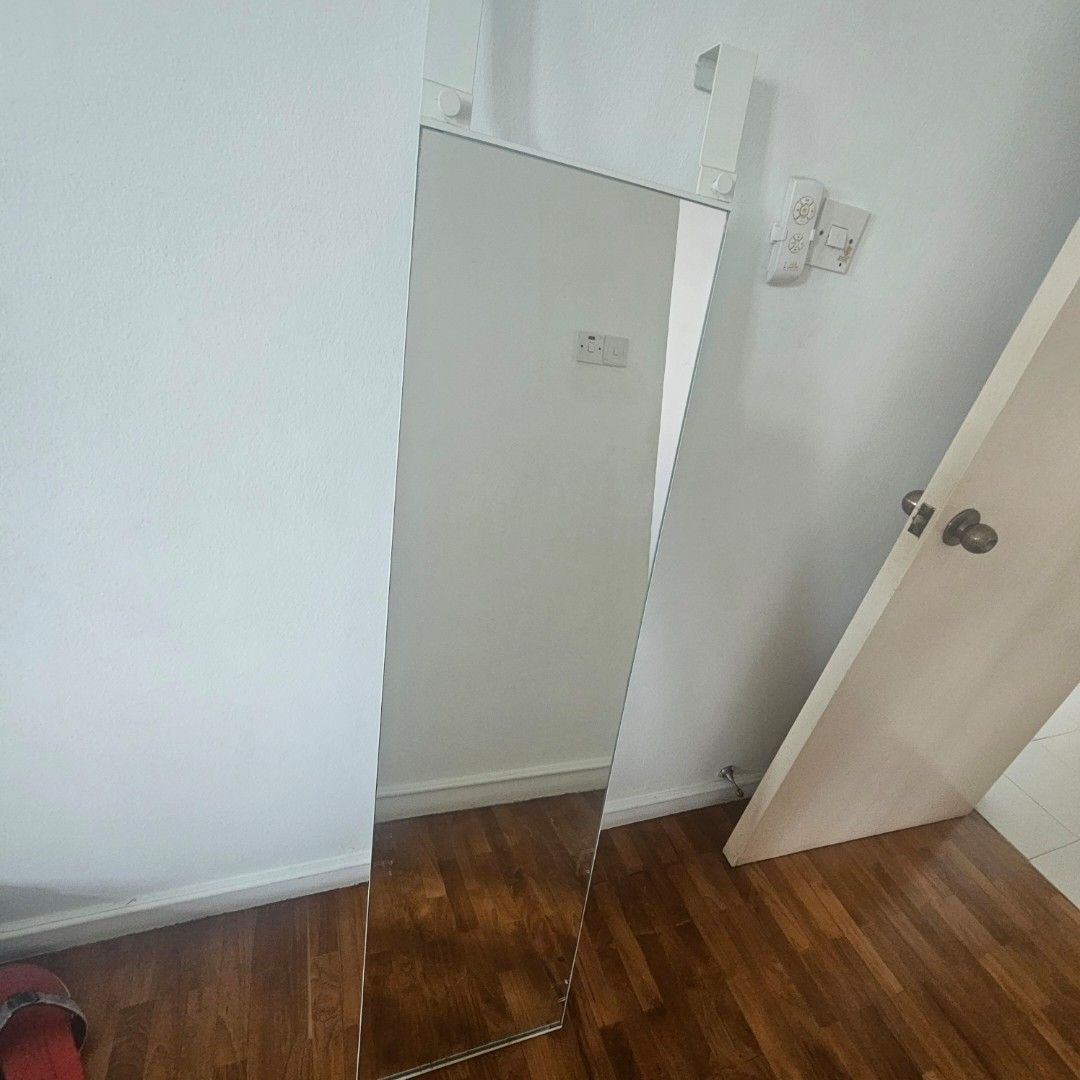 Long Rectangular Mirror (Category: Mirrors) located in Singapore. Submitted by anisharao (Listing ID 1428858803, Image 2). Description: Long rectangular mirror, perfect for a bedroom or hallway. The mirror is ready for immediate pickup. Please contact me if you have any questions..