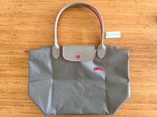 （分類：）位於 。 由 petit.reve 提交（商品編號 1428854880，圖片 1）。簡介： 。