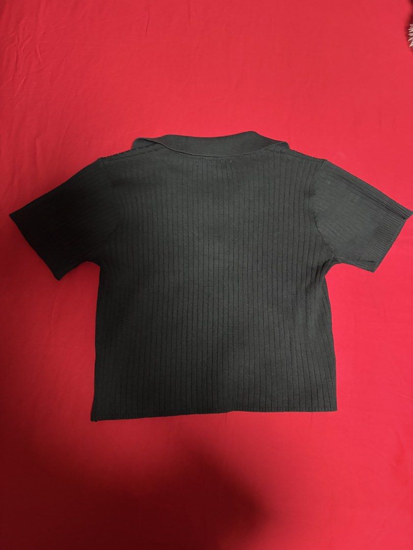 Lovito Ribbed Crop Polo Top (Category: Blouses) located in Manila. Submitted by imda1 (Listing ID 1428920821, Image 2). Description: Lovito Ribbed Crop Polo Top - Free Size - Best fit medium .