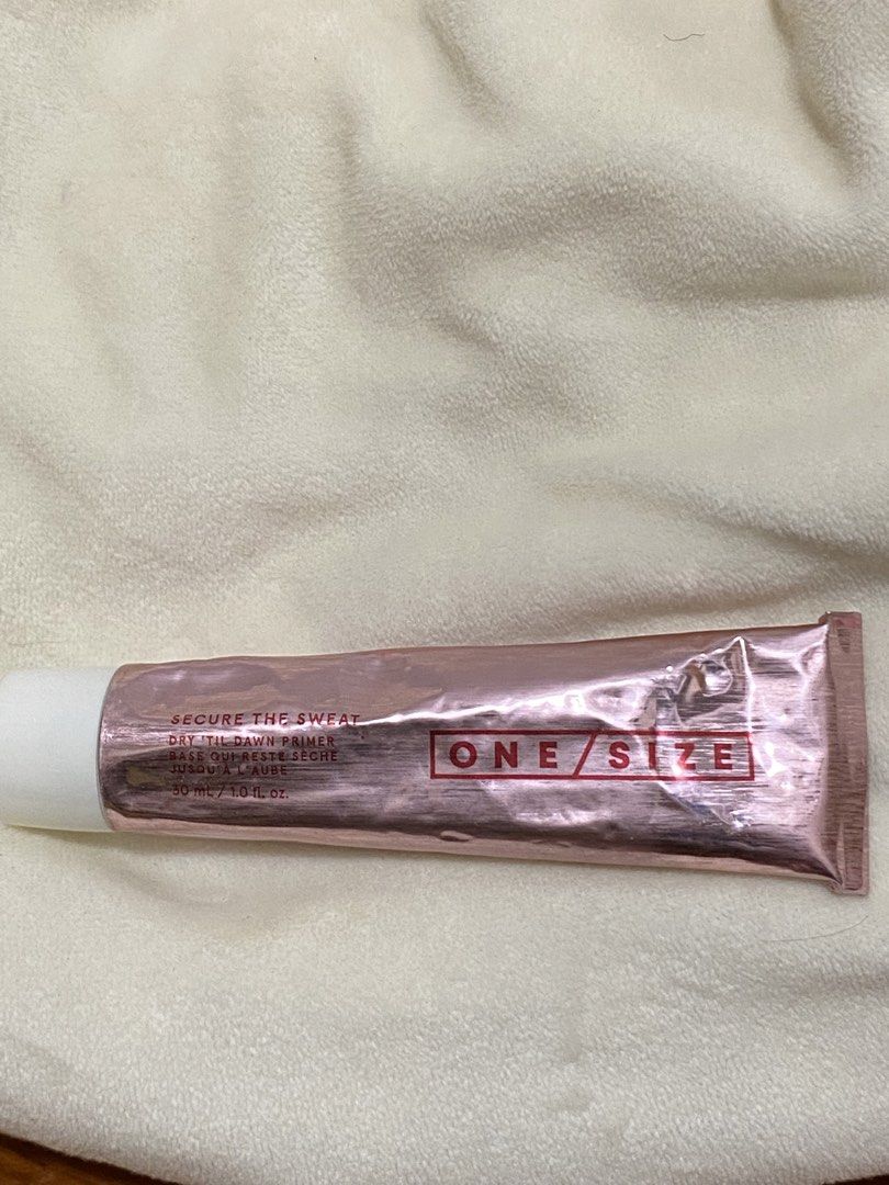 Makeup Bundle (Category: Makeup) located in Singapore. Submitted by shri8 (Listing ID 1428951184, Image 9). Description: Dm for prices! All items are lightly used except for huda setting spray that’s half used and the orange colour corrector that is brand new.