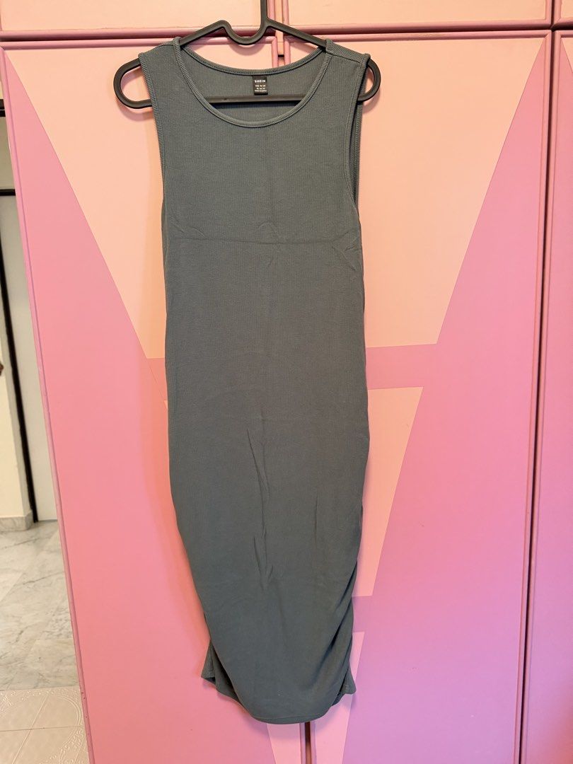Maternity bundle (Category: Maternity wear) located in Singapore. Submitted by singaporeskies (Listing ID 1428824347, Image 1). Description: Maternity bundle Pick up only .