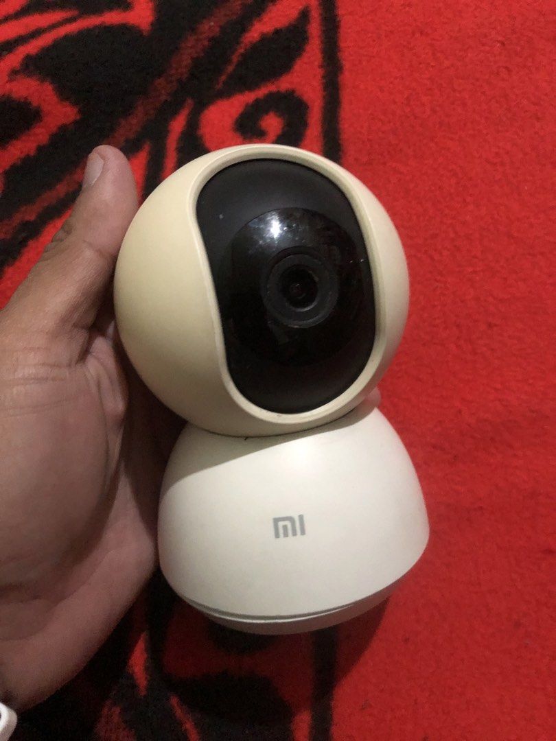 Mi smart security camera ( defective ) (Category: Security Systems & CCTV Cameras) located in Quezon City. Submitted by markgolveo (Listing ID 1428931184, Image 2). Description: Mi smart security camera ( defective ) For parts out repairs Tested with power working Motor issue does not turn around needs repairs No sd card , cable included Unit only Signs of wears .