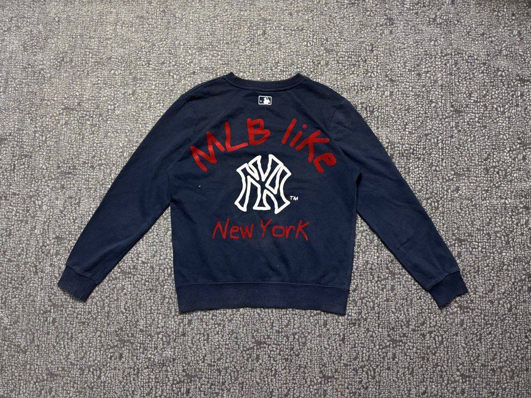 MLB New York Yankees Sweatshirt (Category: Coats, Jackets and Outerwear) located in Rizal. Submitted by atienzagab03942 (Listing ID 1428976753, Image 2). Description: Size small Excellent condition Minor crackprints 9/10.