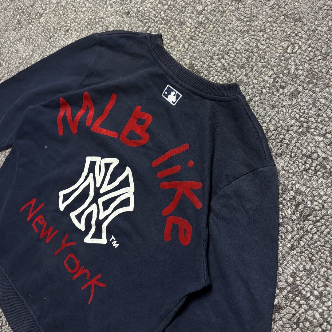 MLB New York Yankees Sweatshirt (Category: Coats, Jackets and Outerwear) located in Rizal. Submitted by atienzagab03942 (Listing ID 1428976753, Image 3). Description: Size small Excellent condition Minor crackprints 9/10.