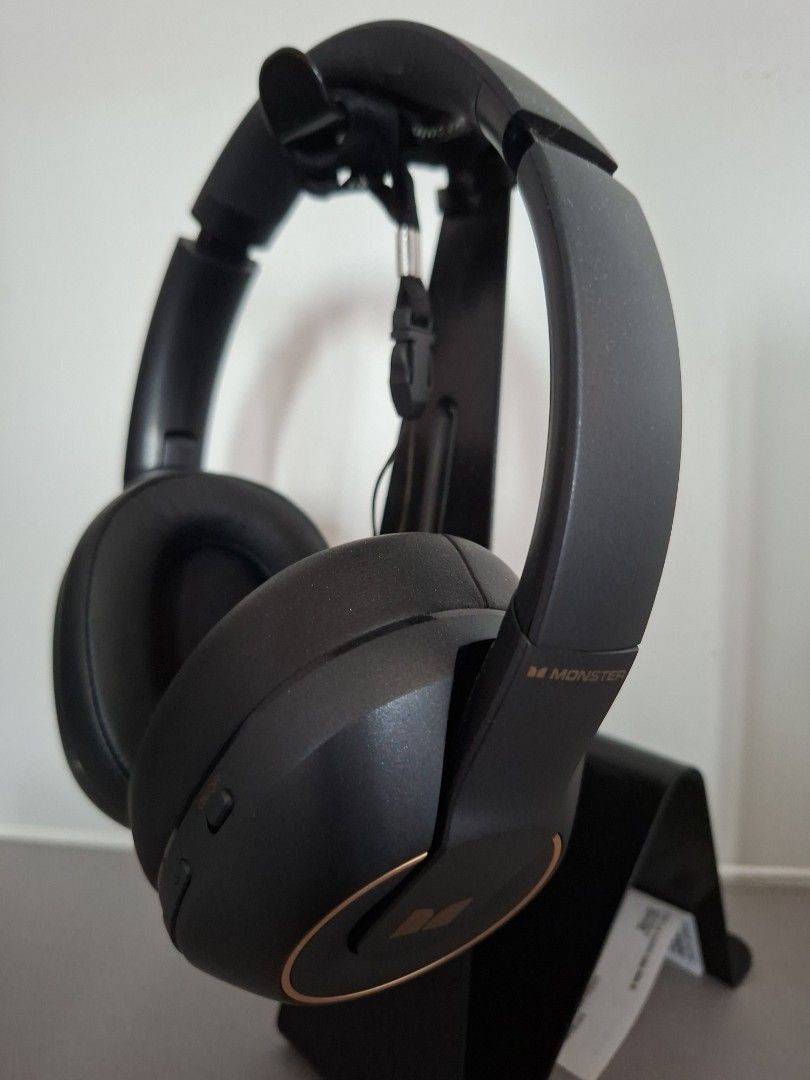 Monster HK Wireless Headphones (Category: Headphones & Headsets) located in Manila. Submitted by tobyhanahaki (Listing ID 1428837418, Image 1). Description: Monster HK Headphones for sale Comes with audio cable and charging cable - though no box .