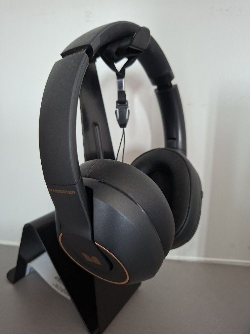 Monster HK Wireless Headphones (Category: Headphones & Headsets) located in Manila. Submitted by tobyhanahaki (Listing ID 1428837418, Image 2). Description: Monster HK Headphones for sale Comes with audio cable and charging cable - though no box .