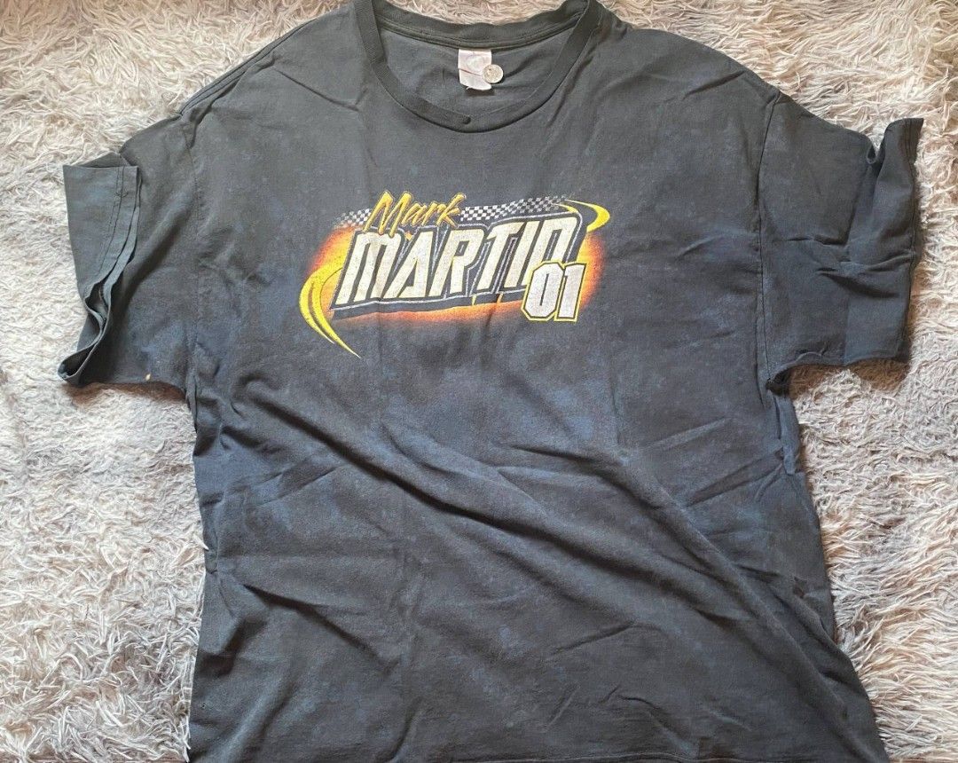 Nascar Mark Martin 2007 Shirt (Category: Tshirts & Polo Shirts ) located in Paranaque City. Submitted by tofu.vntg (Listing ID 1428955411, Image 1). Description: -NASCAR Mark Martin Dated 2007 Shirt -Dimes: 23.5 x 31 -Delta Pro Weight Tag -Issue/s: Faded color, faded&crack prints, bleach staints, penholes&pinholes, lose stitches Open for offers 🫡 📌 Please Read Before Purchasing • All items are vintage / thrifted – expect normal signs of wear du