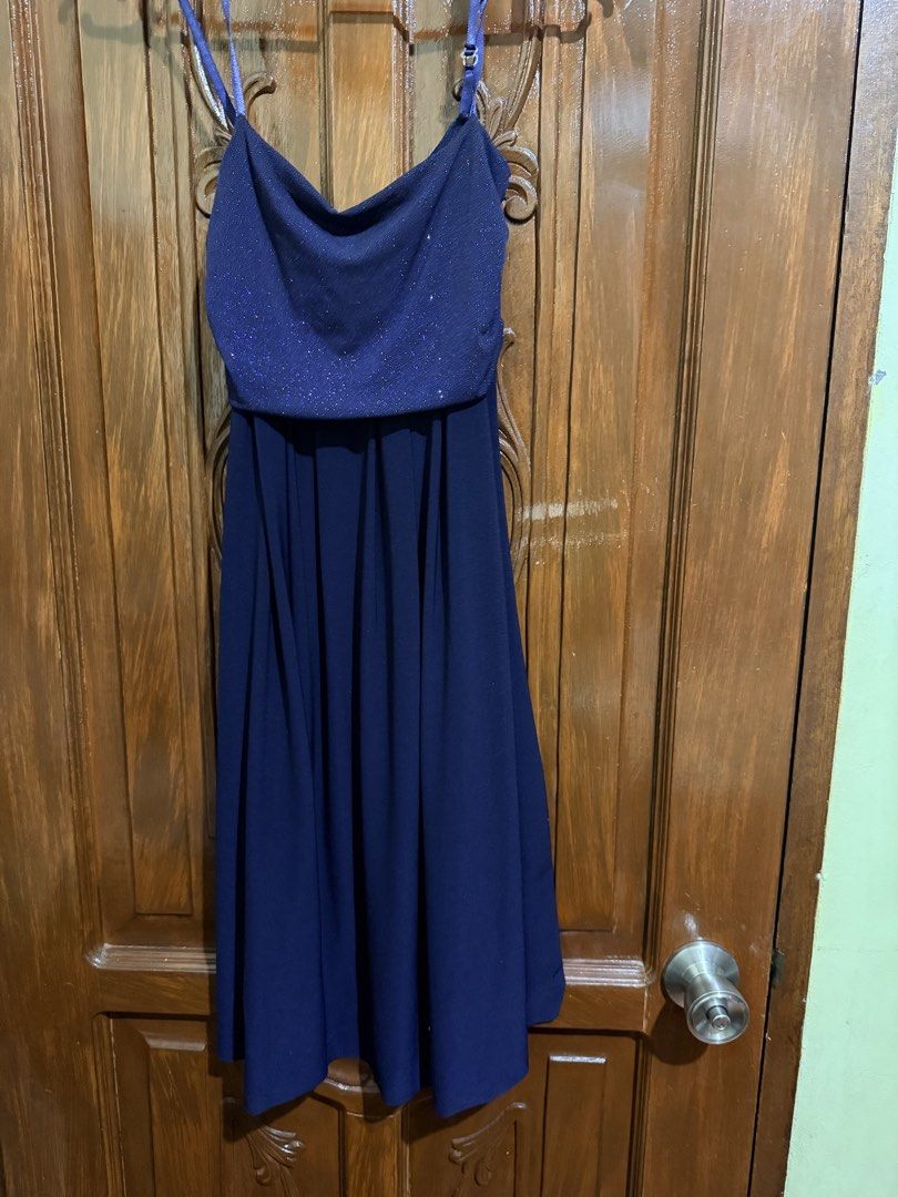 Navy Blue Cocktail Dress (Category: Dresses) located in Ibaan. Submitted by victoridee (Listing ID 1428951005, Image 1). Description: Still in good condition, and perfect for formal events! Location: Taft, Manila.