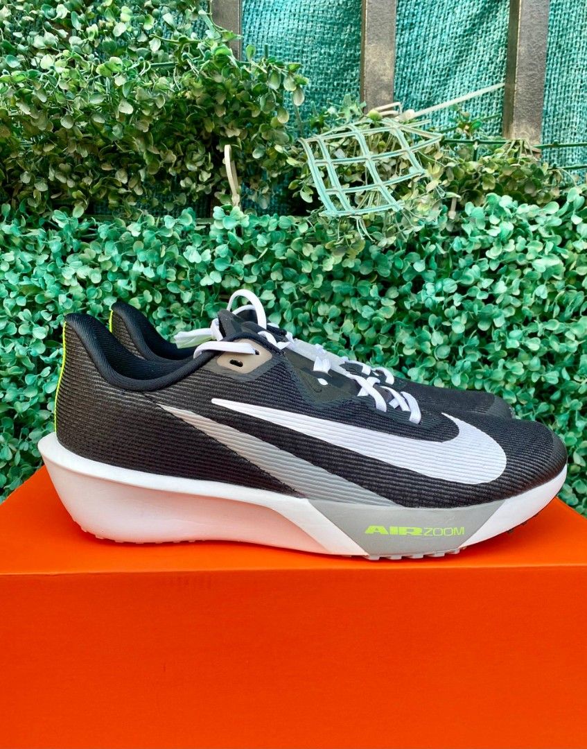 Nike Mens Rival Fly 4 - Black Size 10US (Category: Sneakers) located in Quezon City. Submitted by leatmoaf (Listing ID 1428915124, Image 2). Description: For Sale Nike Mens Rival Fly 4 - Black Size 10US Brand new with box 2295php San Mateo Welcome Rotonda Cubao.