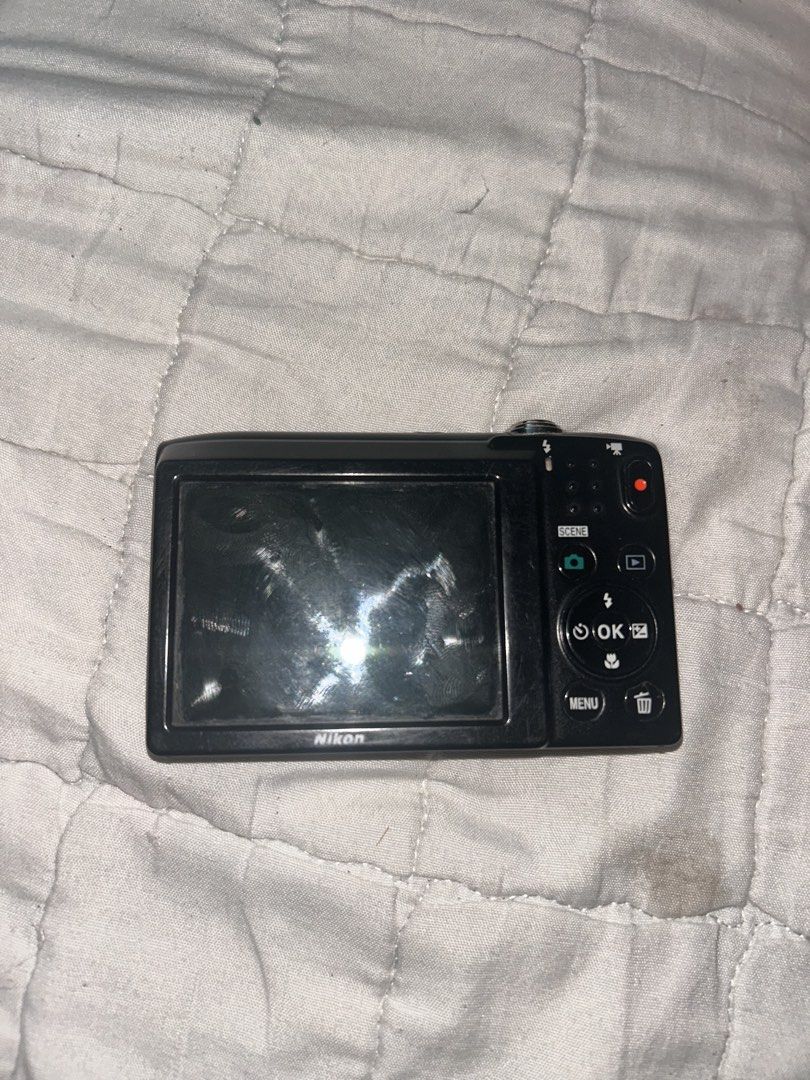 Nikon Coolpix s2600 (Category: Cameras) located in General Trias. Submitted by dreange (Listing ID 1428972556, Image 2). Description: issues ( price is slightly negotiable ) - u need to press down hard para mag pic - some buttons doesn’t work - lcd leak - white spots - screen burn but noticeable only when its dark .