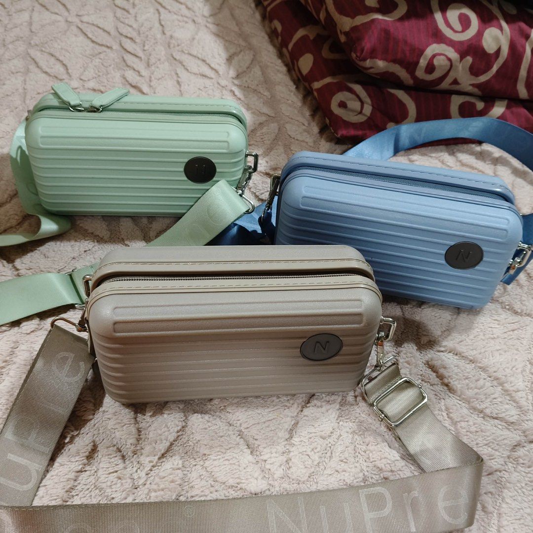 NuPrene Crossbody Bag (Category: Cross-body Bags) located in Bulacan. Submitted by pmlsg (Listing ID 1428928980, Image 1). Description: Seldom Used 750 each.