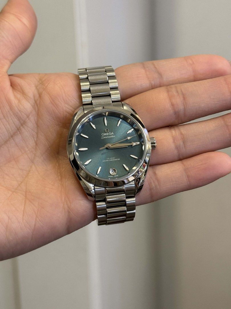Omega Seamaster Aqua Terra 34mm Green Dial (Category: Luxury Watches) located in Manila. Submitted by mark050525 (Listing ID 1428797765, Image 2). Description: 2023 Omega Seamaster Aquaterra 34mm Green Dial Ref: 22010342010001 Purchased 2023 Complete with papers,box,manuals,white tag, 3 cards,receipt from edsa shang Local AD Unpolished Meet up: Valenzuela .