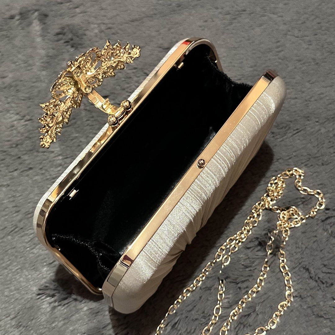(ON HAND: 1pc.) ARIA Beige- Clutch Bag (Category: Clutches) located in Marikina City. Submitted by lorali.ph (Listing ID 1428832489, Image 2). Description: Dimensions:20*4.8*11.5cm Size: It Fits For Iphone Pro Max Lining Material:Polyester Closure Type: Clasp Compactness: Hard Number of Handles/Straps:Single weight: 320-400g *color may vary due to lighting during photoshoot or color setting in mobile or computer FOR PRE-ORDER Lead time: 8-14 days