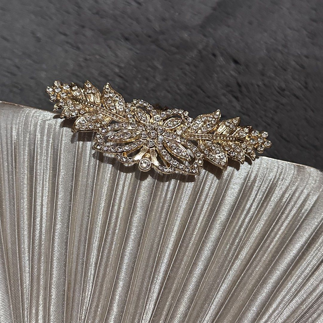 (ON HAND: 1pc.) ARIA Beige- Clutch Bag (Category: Clutches) located in Marikina City. Submitted by lorali.ph (Listing ID 1428832489, Image 3). Description: Dimensions:20*4.8*11.5cm Size: It Fits For Iphone Pro Max Lining Material:Polyester Closure Type: Clasp Compactness: Hard Number of Handles/Straps:Single weight: 320-400g *color may vary due to lighting during photoshoot or color setting in mobile or computer FOR PRE-ORDER Lead time: 8-14 days