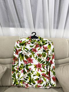 (Category: ) located in . Submitted by ralphlaurenstore2 (Listing ID 1428972255, Image 1). Description: .