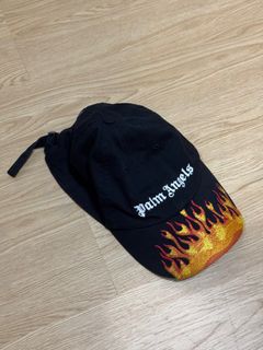 （分類：）位於 。 由 GodOfSneakers 提交（商品編號 1428849625，圖片 1）。簡介： 。