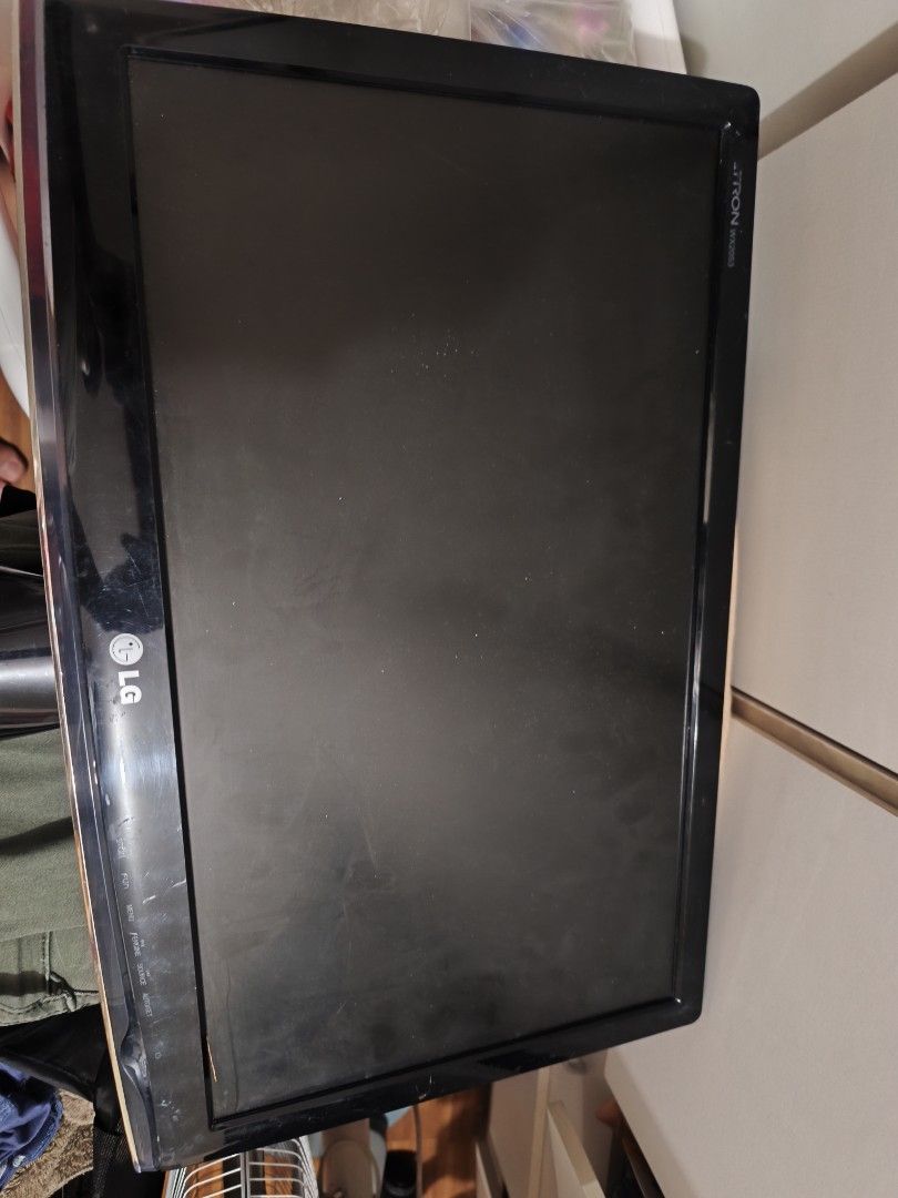PC SCRAP (ALL WORKING) (Category: Monitor Screens) located in Manila. Submitted by 1faqshop (Listing ID 1428967199, Image 1). Description: PC SCRAP ALL WORKING AND GOOD CONDITION LG MONITOR ACER MONITOR HP and DELL SQUARE MONITOR 2 CPU ALL IN PACKAGE .
