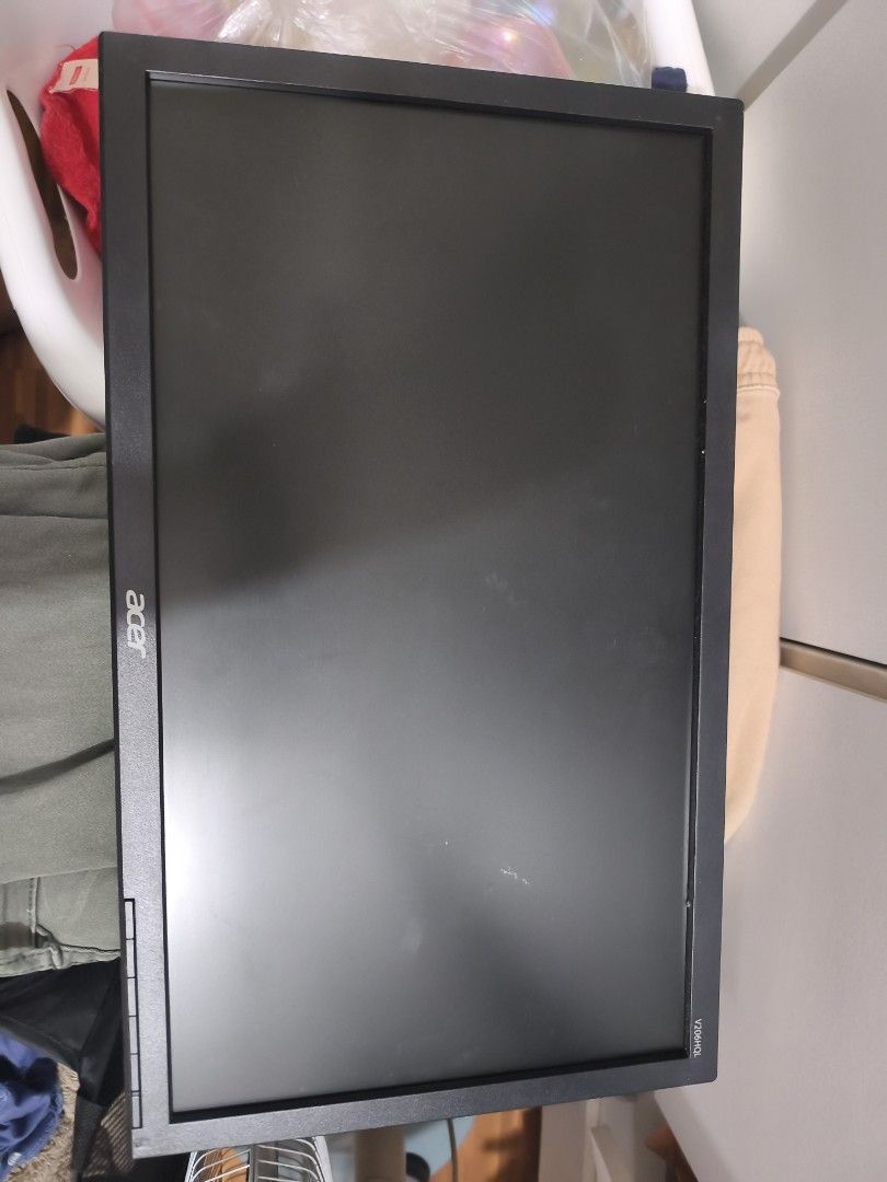 PC SCRAP (ALL WORKING) (Category: Monitor Screens) located in Manila. Submitted by 1faqshop (Listing ID 1428967199, Image 3). Description: PC SCRAP ALL WORKING AND GOOD CONDITION LG MONITOR ACER MONITOR HP and DELL SQUARE MONITOR 2 CPU ALL IN PACKAGE .