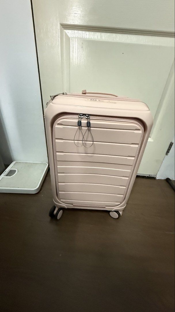 Pink Rolling Luggage (Category: Luggage) located in Navotas City. Submitted by simplifylife01 (Listing ID 1428879553, Image 1). Description: Unbranded Rfs: Decluttering Super nice in person I can send video if you want.
