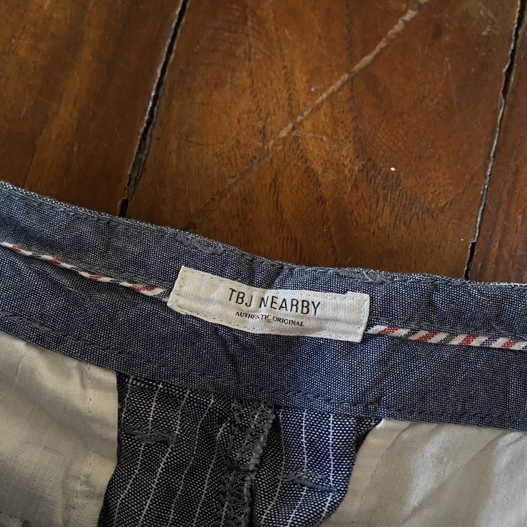 Pinstripe walking shorts (Category: Shorts) located in Naga. Submitted by decluttertingz_ (Listing ID 1428883153, Image 2). Description: Light blue pinstripe shorts (above the knee) Fits S-M Actual measurements: Waist: 15” Length: 16” Leg Opening: 10” Issue: Peeled off leather tag back part see pics.