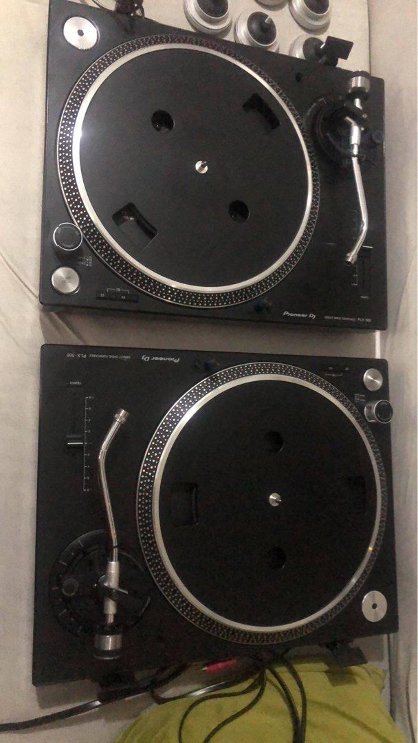 Pioneer Dj PLX-500 Direct Drive pair (Category: Other Audio Equipment) located in Bacoor. Submitted by apolot (Listing ID 1428806559, Image 1). Description: Pioneer PLX-500 direct drive set 220v with cartridge Technics 270C replacement Issue ung isang turntable stockup start/stop and lost one rubber foot the rest ok in perfect condition slighly negotiable.