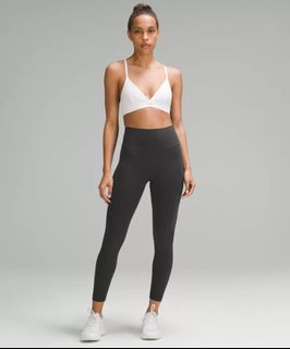 (Category: ) located in . Submitted by clothesforcash (Listing ID 1428911413, Image 1). Description: .