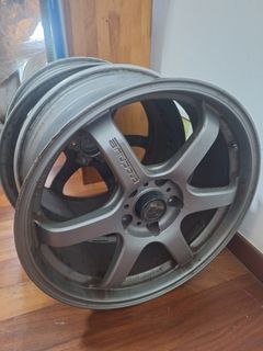 (Category: ) located in . Submitted by needclearcloset (Listing ID 1428876421, Image 1). Description: .