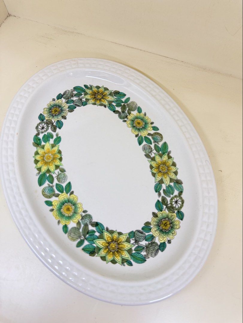 Rare Pontesa Spain castillan collection set (Category: Other Kitchenware & Tableware) located in Manila. Submitted by prelovedbyramiah (Listing ID 1428896583, Image 2). Description: Bnew rate vintage collection 6pcs bowl.