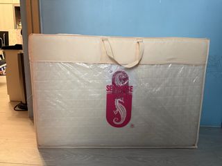 （分類：）位於 。 由 bulu0203 提交（商品編號 1428890553，圖片 1）。簡介： 。