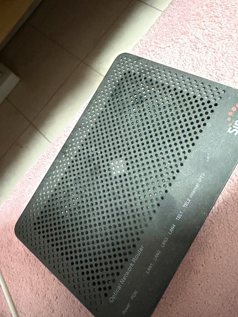 Singtel Optical Network Router494126495874437120
