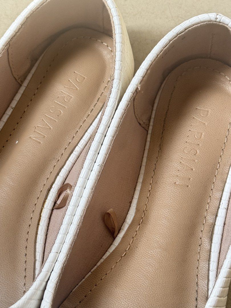 Size 6 Parisian White Flats with Bow (Category: Flats & Sandals) located in Rodriguez. Submitted by nailaf (Listing ID 1428801776, Image 3). Description: * Used a few times only. * Insole 23cm.