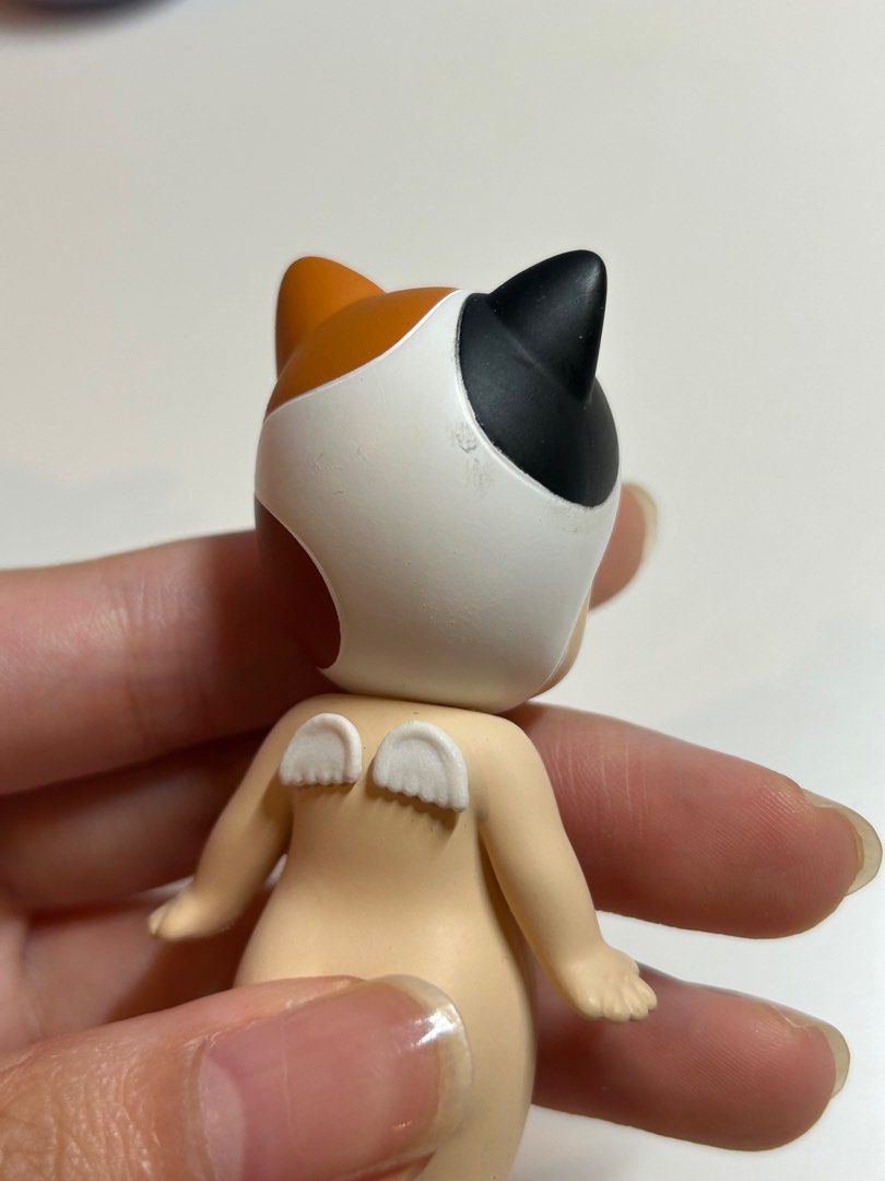 Sonny Angel Cat (Category: Designer & Blind Box Toys) located in Pasig City. Submitted by mnos_ (Listing ID 1428916745, Image 3). Description: NO BOX, minor flaw last photo.