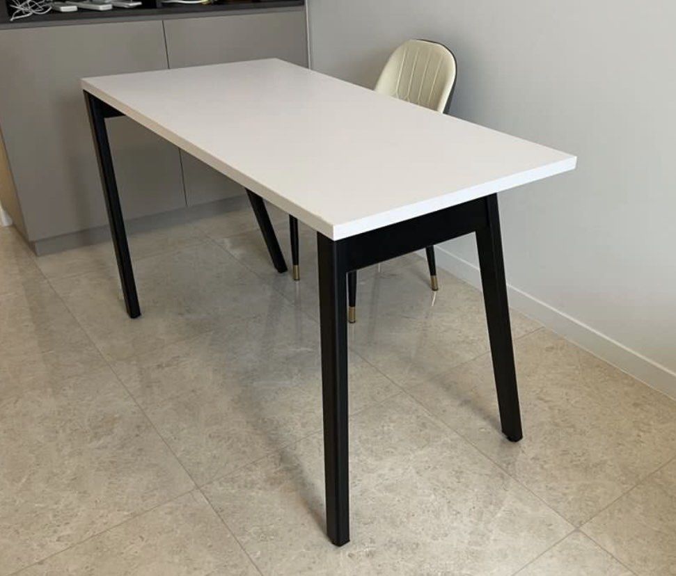 Study Table (Category: Tables & Sets) located in Singapore. Submitted by cherry.blossom (Listing ID 1428935482, Image 1). Description: In pristine condition Dimension: 120 x 60 x 75 (cm).