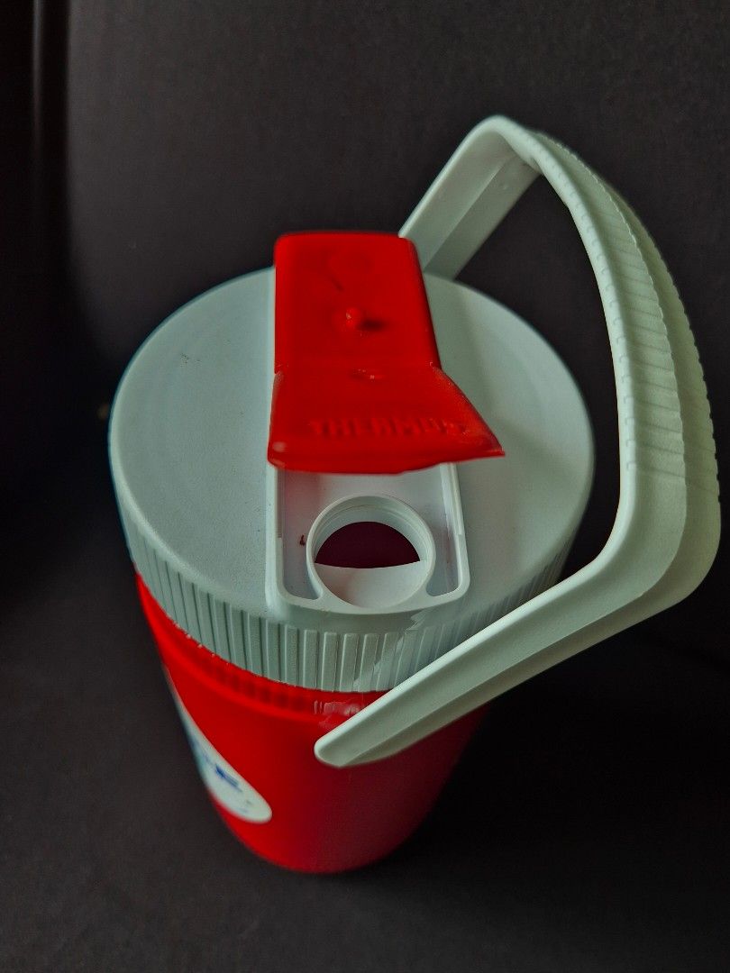 Thermos 48 Ounce Personal Beverage Jug469227826483701761