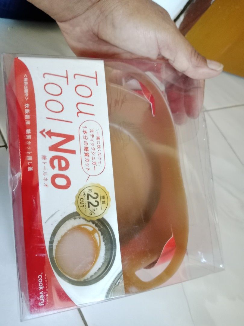 TouTool Neo Kitchen Tool (Category: Cookware & Accessories) located in Polangui. Submitted by cornerbags_shoes (Listing ID 1428905725, Image 2). Description: A silicone rubber lid designed to capture sugar. Simply place it in your rice cooker and cook! Easy carbohydrate reduction. The type of rice cooker, the type of rice, and the amount of water used will affect which leaves can help reduce carbohydrate intake..