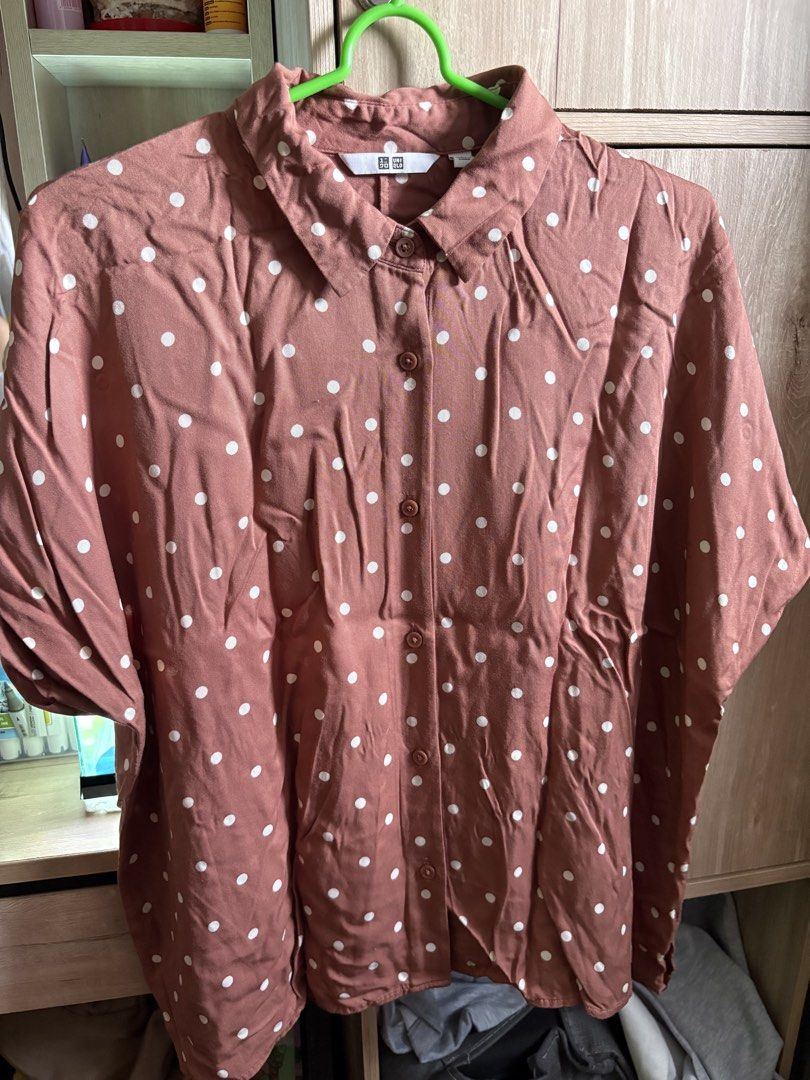 Uniqlo blouses (Category: Blouses) located in Manila. Submitted by declutteringtee (Listing ID 1428812940, Image 1). Description: UNIQLO shirt/blouse – M to L Good condition Some pieces are rarely or never used.