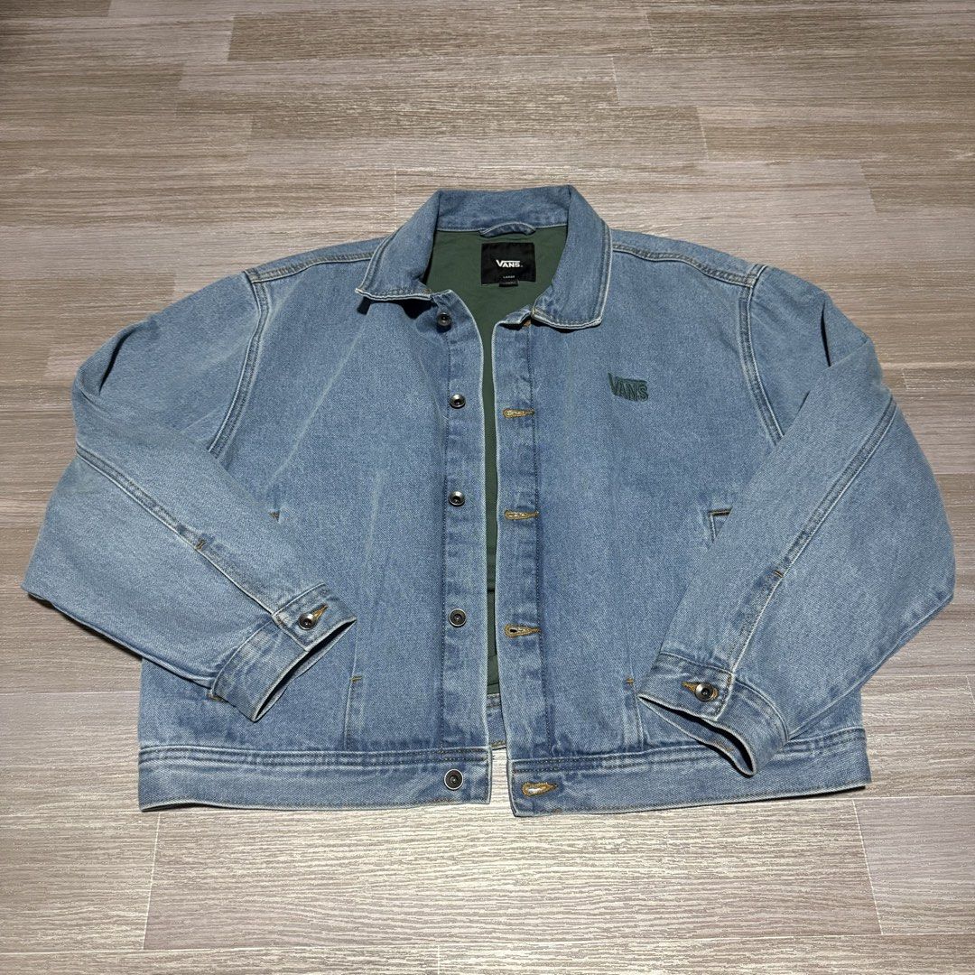 Vans Denim Jacket - Large (Category: Coats, Jackets and Outerwear) located in Calamba. Submitted by thegreatvargashoward-11459 (Listing ID 1428904786, Image 1). Description: 23.5 LENGTH 24 WIDTH USED ONCE PINANG MODEL LANG 5500 SRP .