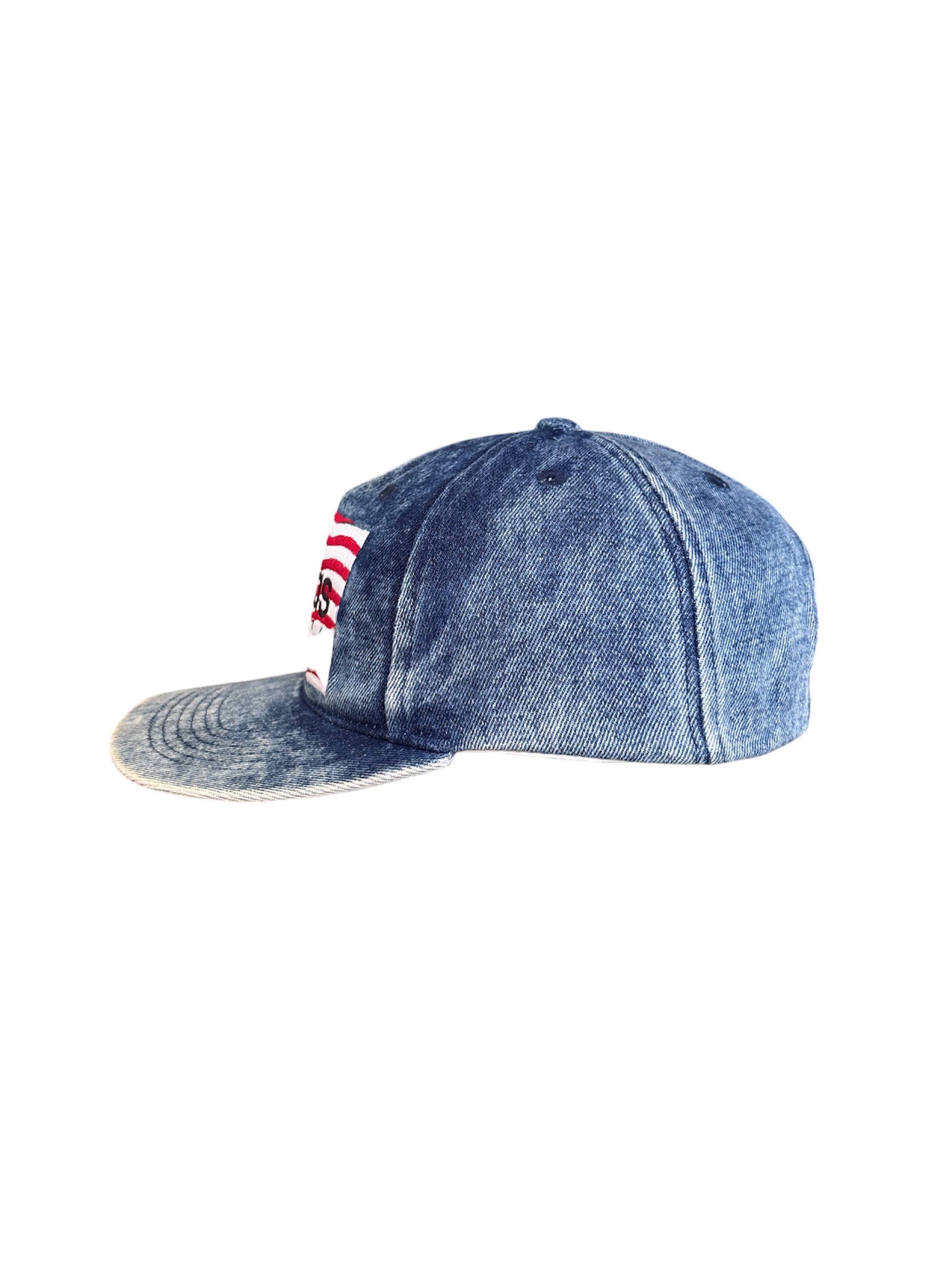 vintage cap (Category: Caps & Hats) located in Candelaria. Submitted by drizzy.fitz.ph (Listing ID 1428816037, Image 2). Description: VINTAGE ADIDAS SNAPBACK.