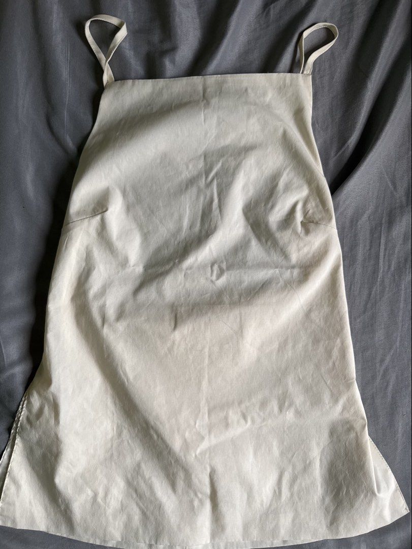 White Backless Top (Category: Dresses) located in Quezon City. Submitted by pamnly (Listing ID 1428897653, Image 1). Description: Brand new.