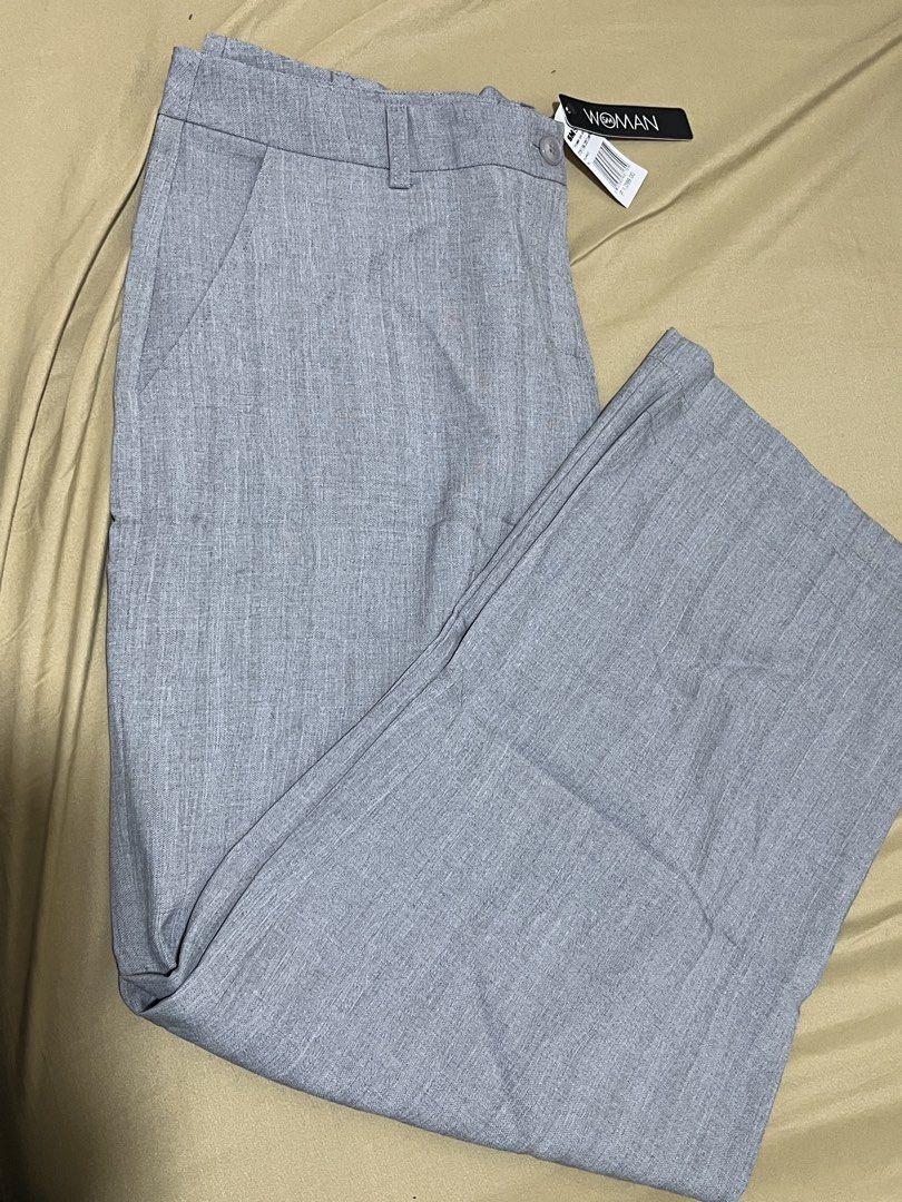 Woman Gray Pants XL (Category: Other Bottoms) located in Manila. Submitted by jsy.26 (Listing ID 1428975706, Image 2). Description: Used for 30mins - photoshoot. RFS: Wrong size Oroginal price: 1,099 .