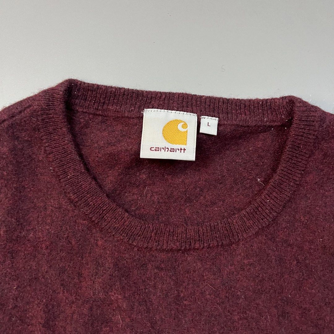 (Womens) Carhartt - Knitted Sweatshirt (Category: Longsleeves) located in Paranaque City. Submitted by millennial_goodz (Listing ID 1428941657, Image 3). Description: WTS (Womens) Carhartt - Knitted Sweatshirt Size Large womens Dimensions: 20" Width / 24" Length Excellent condition Authentic P650 only DM.