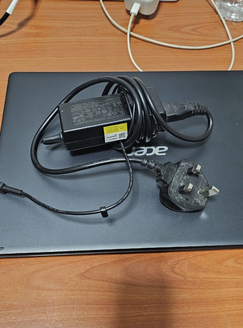 Acer Laptop - Black412336942902169602