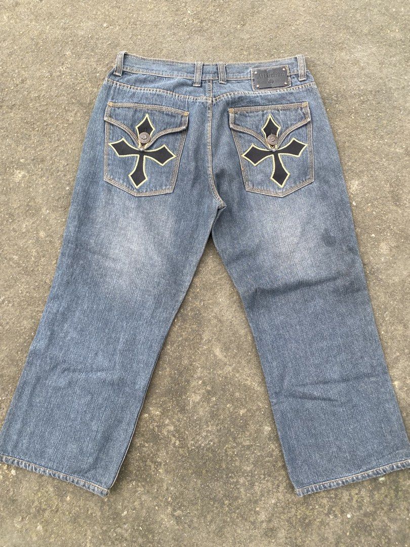 Affliction Jeans - Skull Print (Category: Jeans) located in Lucena. Submitted by thrifter601 (Listing ID 1429152633, Image 1). Description: Affliction Jeans .