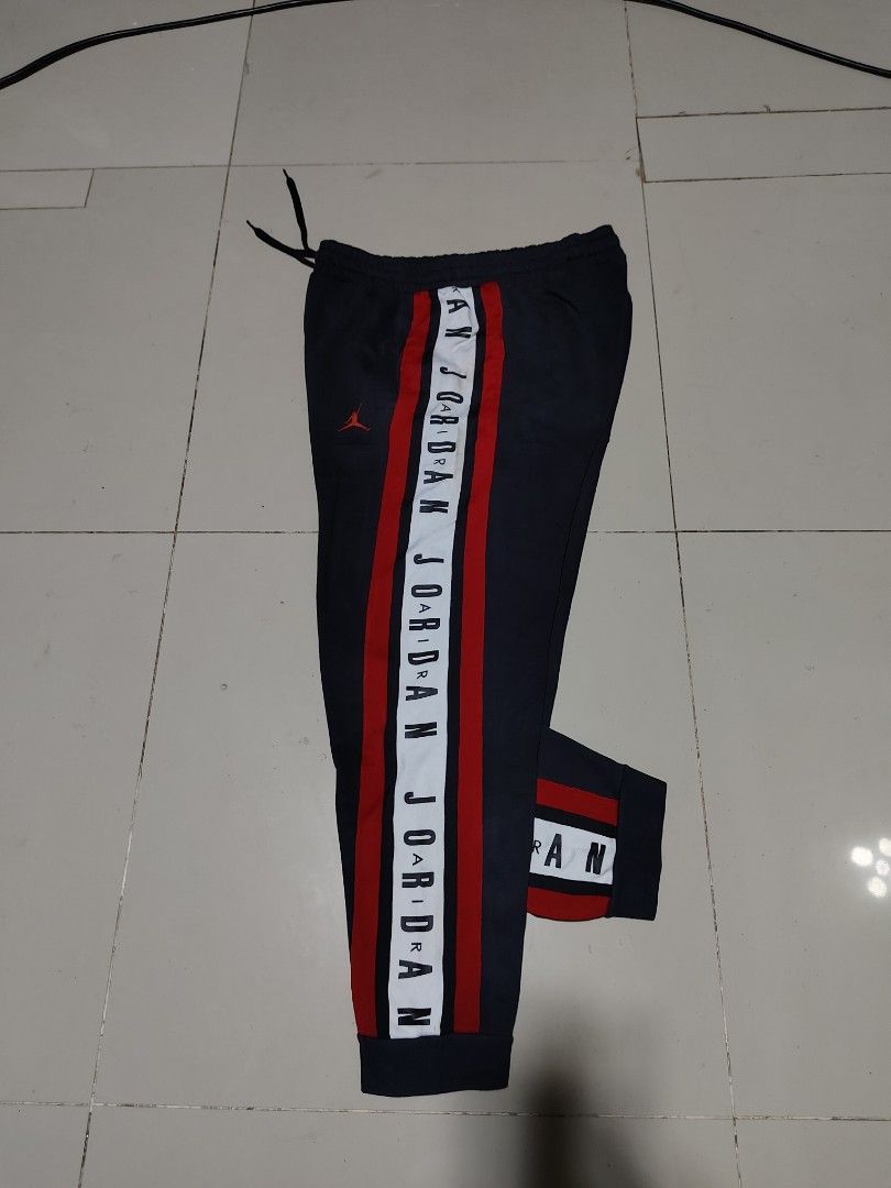 AIR JORDAN SIDE TAPE SCRIPT FLEECE (2) (Category: Joggers) located in Bulacan. Submitted by markkiethrift2023 (Listing ID 1429109728, Image 2). Description: AIR JORDAN SIDE TAPE SCRIPT FLEECE (2) EXCELLENT CONDITION DIMES: WAIST: 30 - 42 LENGTH: 40 NEED WASH.