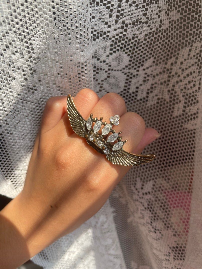Antique Winged Double Ring (Category: Rings) located in Cavite. Submitted by lily_anik (Listing ID 1428991971, Image 1). Description: .